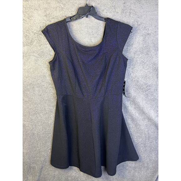 Snap Dresses & Skirts - Snap Sleeveless Dress NWT Women's Plus Size 2X Black/Purple Back Zip